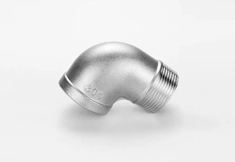 Колено с внутренней и наружной резьбой под углом 90°